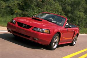Ford Mustang GT Convertible 1999 года